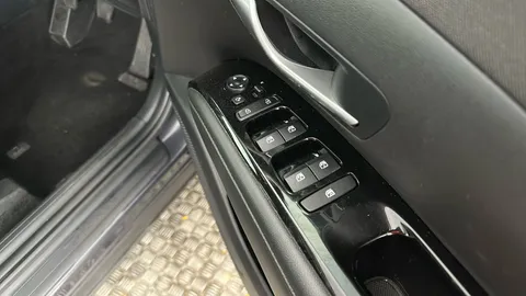 HYUNDAI TUCSON 1.6 TGDi Premium 2WD