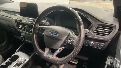 FORD KUGA 2.5 FHEV ST-Line X Edition CVT