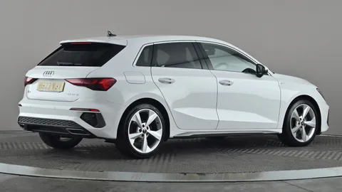 AUDI A3 35 TFSI S Line