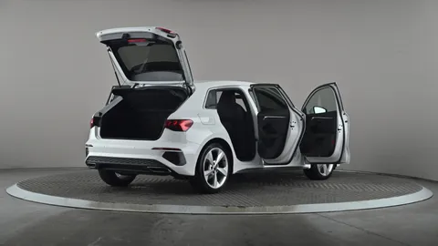 AUDI A3 35 TFSI S Line