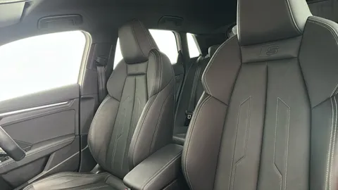 AUDI A3 35 TFSI S Line