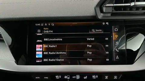 AUDI A3 35 TFSI S Line