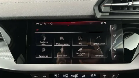 AUDI A3 35 TFSI S Line