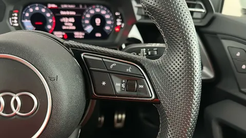 AUDI A3 35 TFSI S Line