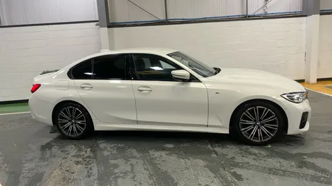 BMW 3 SERIES 320d MHT M Sport Step Auto