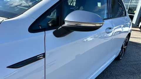 Volkswagen Golf 2.0 TSI 320 R 4Motion DSG