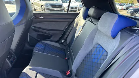 Volkswagen Golf 2.0 TSI 320 R 4Motion DSG