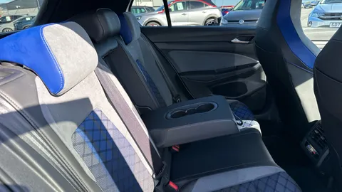 Volkswagen Golf 2.0 TSI 320 R 4Motion DSG