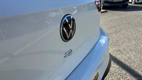 Volkswagen Golf 2.0 TSI 320 R 4Motion DSG