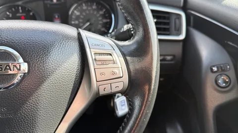 Nissan Qashqai 1.5 dCi Acenta [Smart Vision Pack]