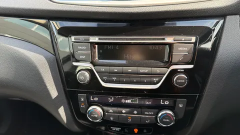 Nissan Qashqai 1.5 dCi Acenta [Smart Vision Pack]