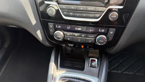 Nissan Qashqai 1.5 dCi Acenta [Smart Vision Pack]