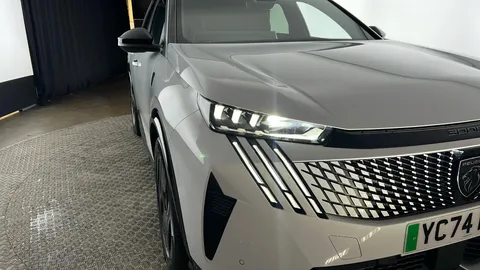 PEUGEOT 3008 157kW GT 73kWh Auto