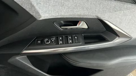 PEUGEOT 3008 157kW GT 73kWh Auto