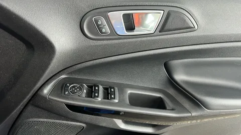FORD ECOSPORT 1.0 EcoBoost 125 ST-Line