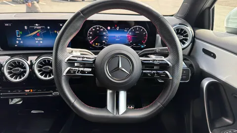 MERCEDES-BENZ A CLASS A180 AMG Line Executive Auto