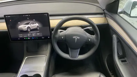 Tesla                     Model Y RWD 5dr Auto