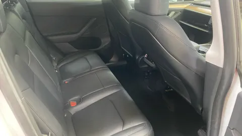 Tesla                     Model Y RWD 5dr Auto