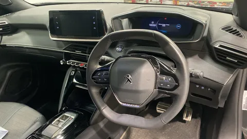 Peugeot 2008 100kW Allure Premium+ 50kWh 5dr Auto