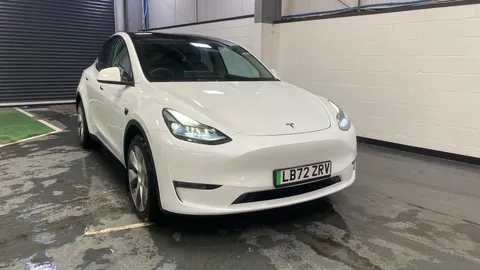 Tesla                     Model Y Long Range AWD Auto