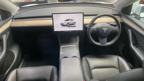 Tesla                     Model Y Long Range AWD Auto