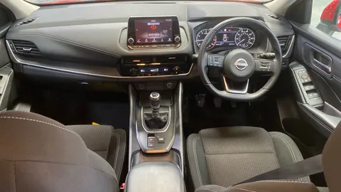 Nissan Qashqai 1.3 DiG-T MH Acenta Premium 5dr