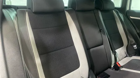 VOLKSWAGEN TIGUAN 2.0 TDi BlueMotion Tech R-Line DSG