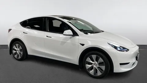 TESLA MODEL Y RWD Auto