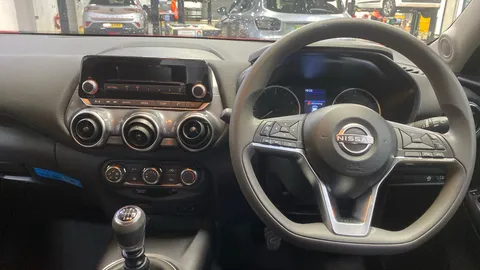 Nissan Juke 1.0 DiG-T 114 Visia