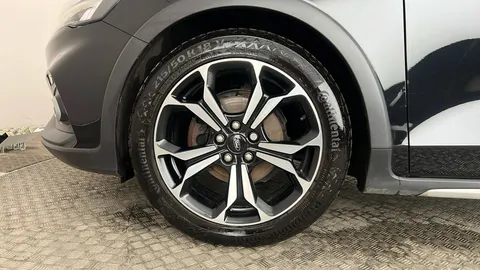 Ford Focus 1.0 EcoBoost Hybrid mHEV 125 Active X Edition