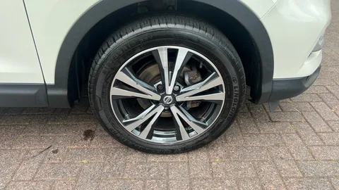 Nissan Qashqai 1.5 dCi N-Connecta 5dr