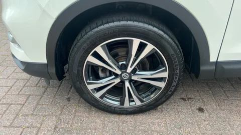 Nissan Qashqai 1.5 dCi N-Connecta 5dr