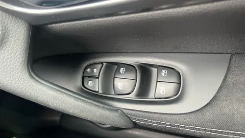 Nissan Qashqai 1.5 dCi N-Connecta 5dr