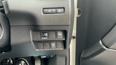 Nissan Qashqai 1.5 dCi N-Connecta 5dr