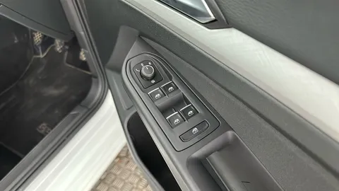 Volkswagen Golf 1.0 TSI Life