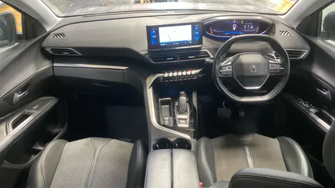 Peugeot 5008 1.2 PureTech Allure EAT8