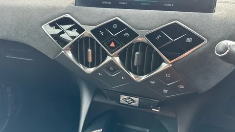 DS Ds 3 100kW E-TENSE Performance Line + 50kWh 5dr Auto