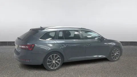 SKODA SUPERB 2.0 TDI CR Laurin + Klement 4X4