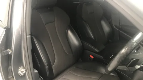 AUDI A3 35 TFSI Black Edition S Tronic