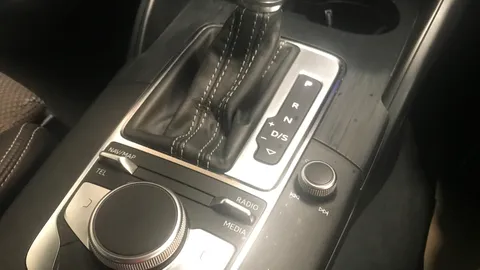 AUDI A3 35 TFSI Black Edition S Tronic