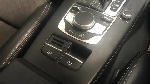 AUDI A3 35 TFSI Black Edition S Tronic