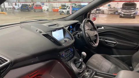 FORD KUGA 1.5 EcoBoost ST-Line 2WD