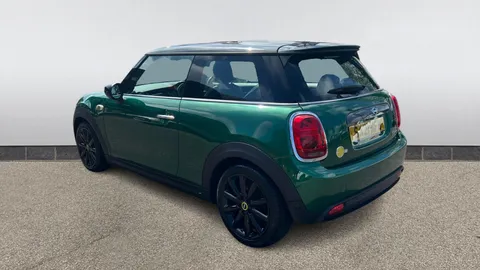 MINI HATCHBACK 135kW Cooper S Level 3 33kWh Auto