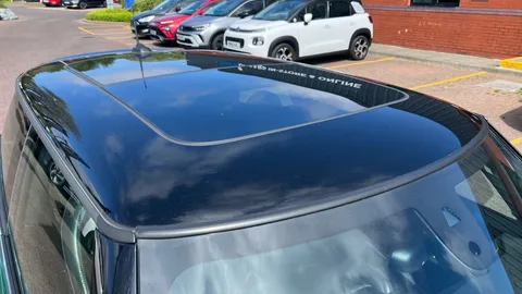 MINI HATCHBACK 135kW Cooper S Level 3 33kWh Auto