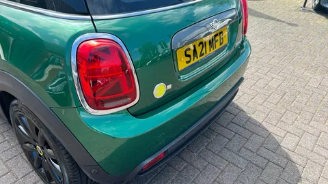 MINI HATCHBACK 135kW Cooper S Level 3 33kWh Auto