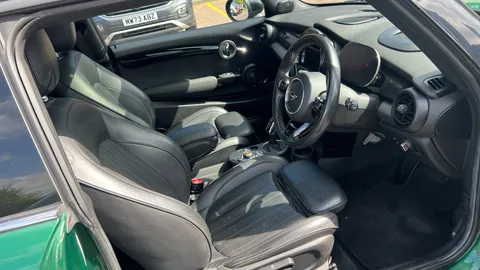 MINI HATCHBACK 135kW Cooper S Level 3 33kWh Auto