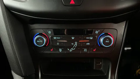 FORD FOCUS 2.0 TDCi 185 ST-3 Powershift