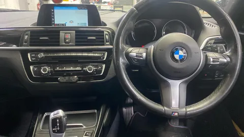 BMW 1 SERIES 118i [1.5] M Sport Shadow Ed Step Auto