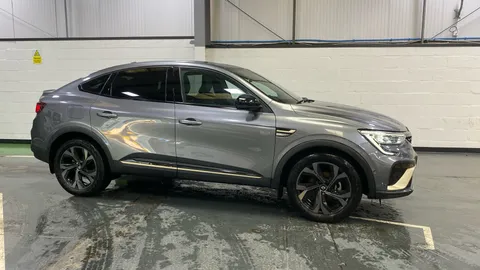 RENAULT ARKANA 1.6 E-Tech full hybrid 145 Engineered Auto