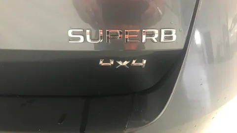 SKODA SUPERB 2.0 TDI CR Laurin + Klement 4X4